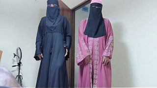 Desi Bhabhi Kesengsem Kontol Gede Dan Panas
