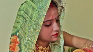 Istri Desi India Dihardik Suami Di Hari Spesial