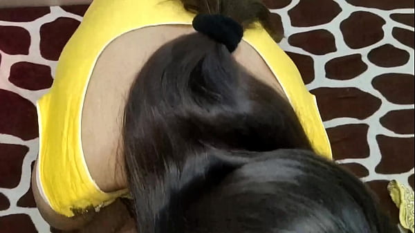 Gairah Terlarang: Adik Tiri India Menggoda Kakak Tiri Dengan Rayuan Nakal Dan Bisikan Mesum