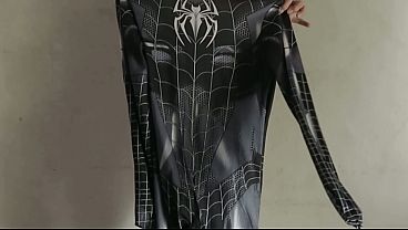 Ngentot Habis-habisan Sama Cewek Cosplay Spiderman Hitam Sampai Muncraat Berkali-kali – Film Panas Indonesia Paling Seru