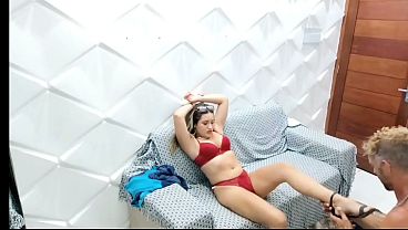 Ibu Mertuaku Yang Masih Muda Sendirian Di Rumah Dan Haus, Aku Datang Dan Dia Langsung Merayuku Untuk Menikam Pantat Sempitnya Sampai Aku Memuntahkan Isi Perutku. Vagninho E Vivi Capetinha.