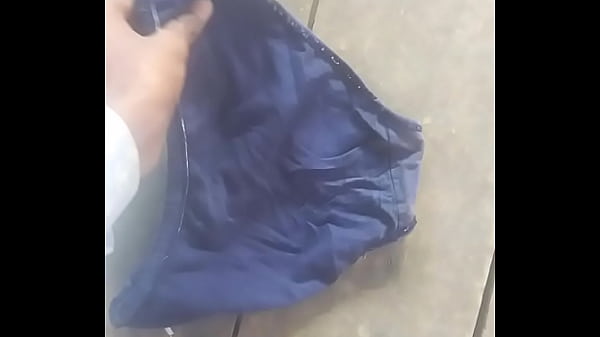 Tante Montok Desi Menggoda, Kisah Asmara Yang Menggairahkan