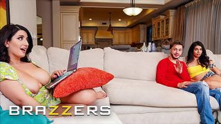 Sarah Arab Nakal Godain Pacar Temen Sekamar, Bobol Sampai Tembus Di Belakang Temennya – Brazzers