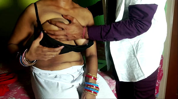 Dokter Menggila, Merobek Celana Dalam Pasien Perawan Di Klinik Gelap