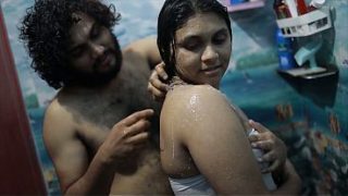 Cewek India Mandi Panas, Adik Tiri, Romansa Bikin Makin Basah.