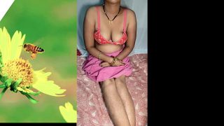 Desi Istri Rumah Seksi, Ngocok Memek Keras Di Kamar