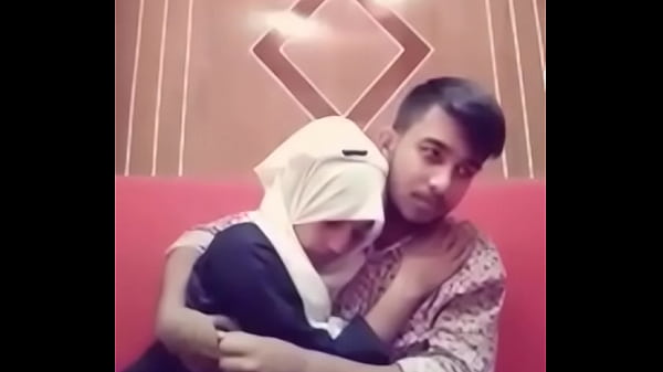 Ciuman Panas Pasangan Mesum Di Hotel, Bibir Nempel Basah Makin Liar
