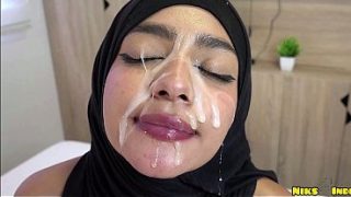 Muslimah Berjilbab Abg Digenjot Keras Sampe Crot Di Mana-mana
