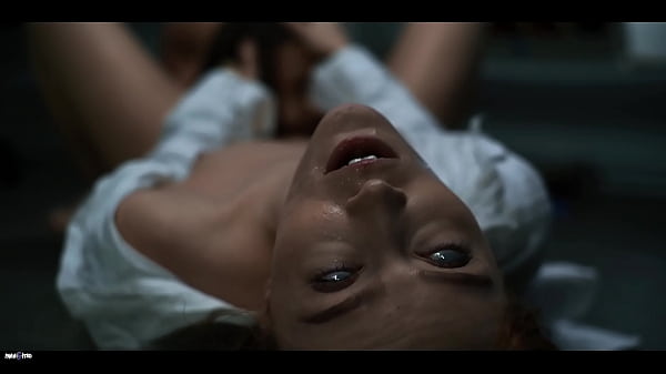 Alien Pengontrol Pikiran Ngentotin Cewek-cewek Seksi.