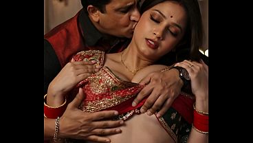 Desi Bengali Bhabhi Yang Montok, Payudaranya Diremas-remes Penuh Gairah.