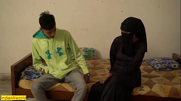 Cewek Hijab India Lagi Kencan Seru Sama Temen Suami! Ngentotin Bini Gue