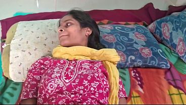 Desi Bhabhi Digebas Tetangga Sampe Meraung-raung, Kontol Kerasnya Ngejus Lubang Basah.