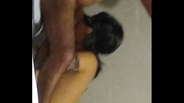 Neha Nyepong Kontol Kakak Tiri Sambil Mandi, Suara Desahan Panas Bikin Makin Basah