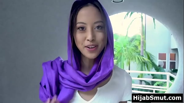 Mikir Terus Pengen Digenjot, Anak Muda Hijab Yang Nggak Bisa Berhenti Kepikiran Ngewe