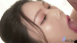 Ban Ban Cewek China Seksi Digebukin Habis-habisan