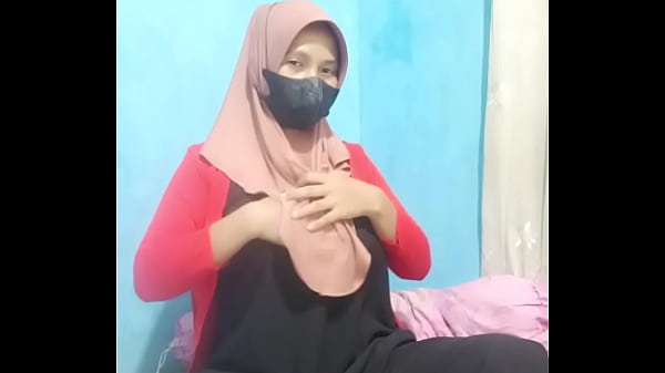 Gadis Hijab Colmek Pakai Dildo Sampe Crot, Nikmatin Sendiri.