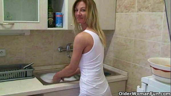 Ibu Buat Video Coli Sendiri Di Rumah, Bikin Makin Greget.