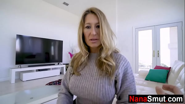 Nenek Tiri Yang Horny Minta Disetubuhi Sama Cucu Tirinya