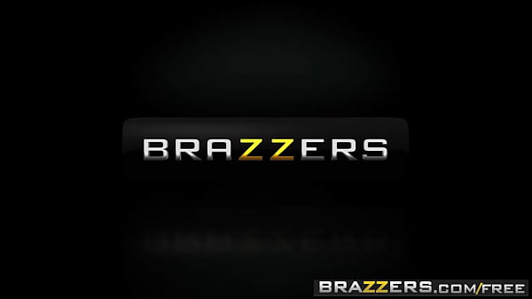 Brazzers Exxtra – Casey Calvert – Kontol Hantu Solid Bikin Bokong Mulus Njerit Kejang