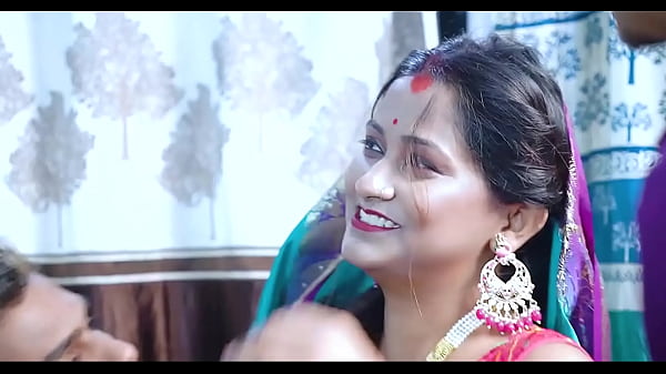 Ngentot Asik – Bhabhi India Pake Sari Digenjot Suami Pelan-pelan, Suara Desahan Bikin Makin Erotis.