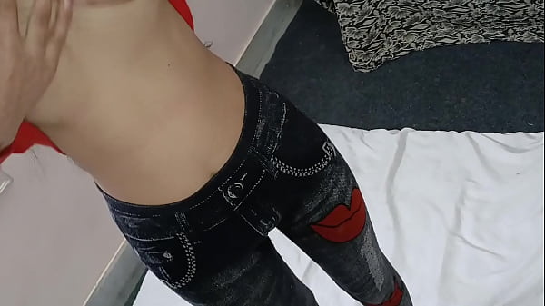 Cewek Kurus India Digencet Tetangga Seksi Desi, Mulus Sampai Merem Melek