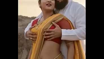 Desi Bhabhi Saree, Susu Ditekan, Cinta Panas Menggoda