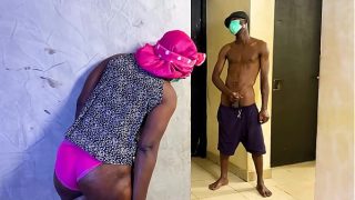 Ibu Tiri Hitam Manis Dan Kakak Tirinya Bertarung Di Ranjang.