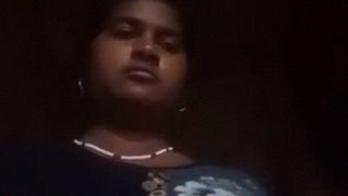Video Bule Desa Buka Baju Sendirian, Bikin Panas