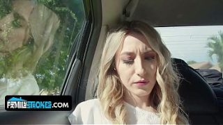 Ibu Montok Vivianne Desilva & Sophia Manis Bergantian Nikmati Kontol Di Threesome Panas