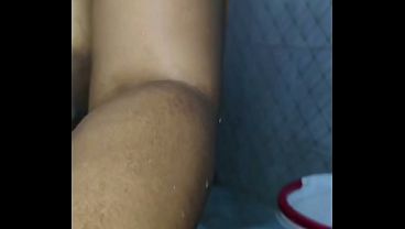 Ibu Tiri India Mandi, Rekaman Mms Kamera Tersembunyi, Istri Beneran