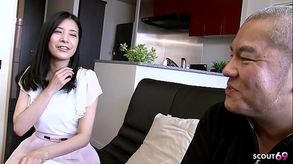 Bapak-bapak Jepang Tua Menggoda Teman Sekelasnya Yang Masih Abg Untuk Ngewe Dan Crot Di Dalam, Tonton Jav Bokep Tanpa Sensor