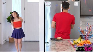 Keluarin Semua Kontolmu Malam Ini, Kimmy Kimm Nunggingin Diego Perez Keras Sampai Banjir Creampie Di Malam Empat Juli