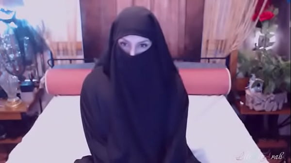 Bajingan Arab Bayar Guru Pakai Tubuhnya