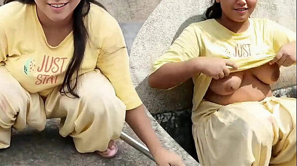 गाँव की छत पर जवान शादीशुदा भाभी के साथ गरम देसी रोमांस, खुले आसमान के नीचे सेक्सी वीडियो