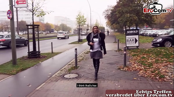 Gadis Turki Jerman Digebuk Dan Digiring Ke Tempat Kencan Liar Di Pinggir Jalan