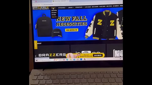 Film Porno Paling Laris Di Brazzers Setahun Terakhir, Yang Bikin Cewek-cewek Basah Kuyup!