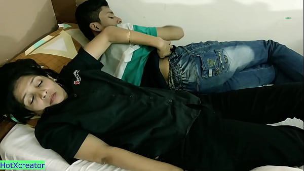 Ngeseks Bareng Kakak Tiri Di Ranjang! Suara Hindi Bikin Makin Panas.